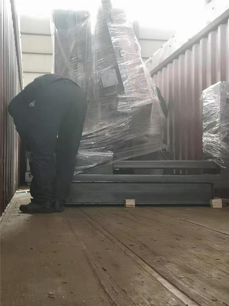 GZ4280 BAND SAW MACHINE-bending-machine-beveling-machine-band-saw-machine-delivery (14).jpg
